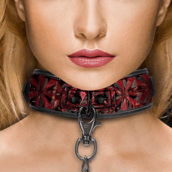 Een stevige maar comfortabele halsband ontworpen met een ruitpatroonDe halsband is verstelbaar met 5 gaten van 40-47